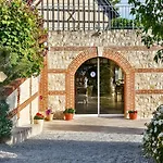 Demeures & Chateaux Domaine Le Clos Des Fontaines 주미에즈