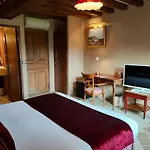 Demeures & Chateaux Domaine Le Clos Des Fontaines 3*