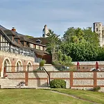 Demeures & Chateaux Domaine Le Clos Des Fontaines 3*