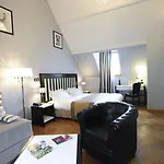 Demeures & Chateaux Domaine Le Clos Des Fontaines 주미에즈