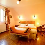 Demeures & Chateaux Domaine Le Clos Des Fontaines 3*