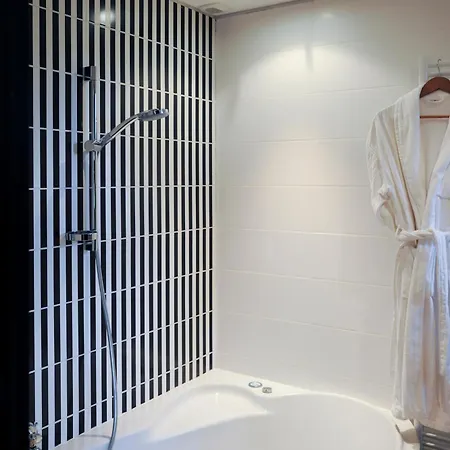 Demeures & Chateaux Domaine Le Clos Des Fontaines 3*