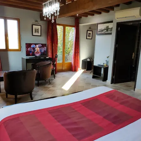 Demeures & Chateaux Domaine Le Clos Des Fontaines 3*