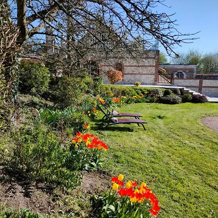 Hotel Le Clos Des Fontaines 3*