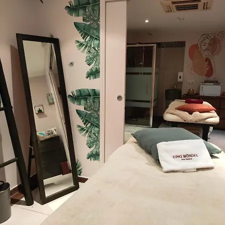 Le Clos Des Fontaines Hotel