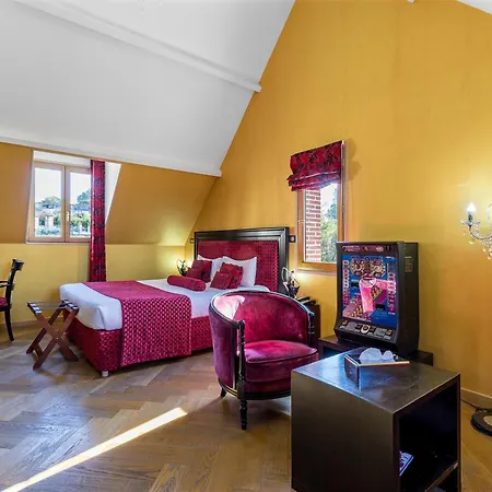 Demeures & Chateaux Domaine Le Clos Des Fontaines 3*