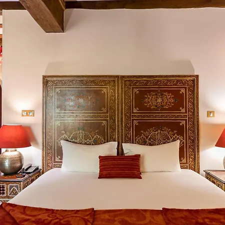 Demeures & Chateaux Domaine Le Clos Des Fontaines Отель 3*