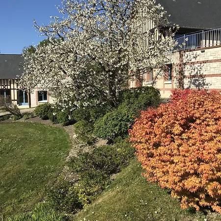 Le Clos Des Fontaines Hotel