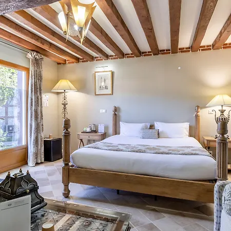 Demeures & Chateaux Domaine Le Clos Des Fontaines Отель 3*